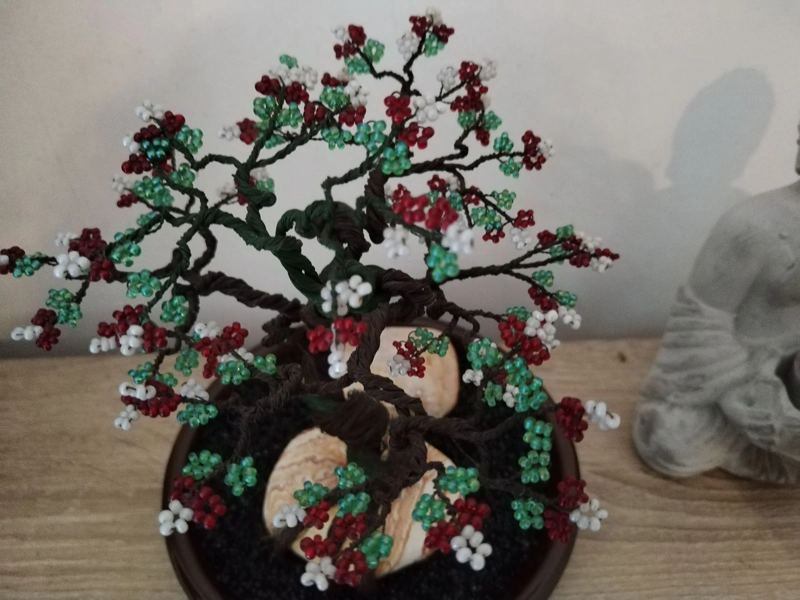 Very beautiful bonsai sculpture made of wire and pretty small beads. Handmade artisanal. – photo 3